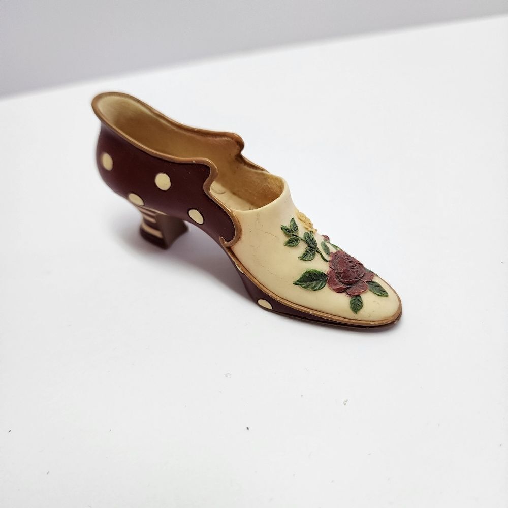 Sandy Lynam Clough 1999 Ruby Shoe Ceramic Miniature Collectible 3-1/2 in